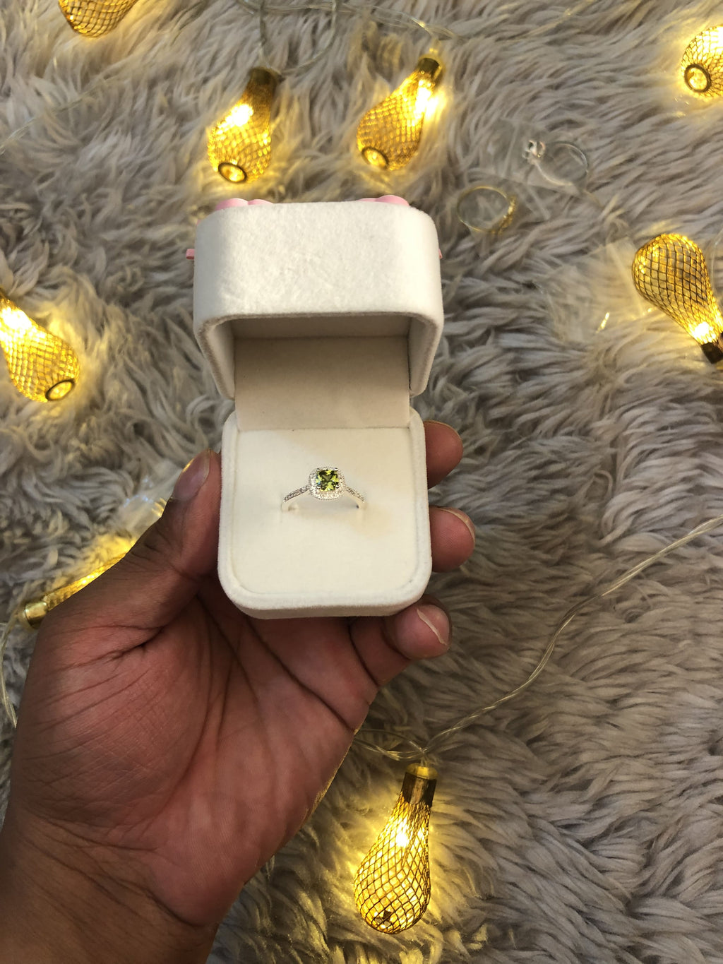 French Style Vintage White Olive Green Zircon Ring with box