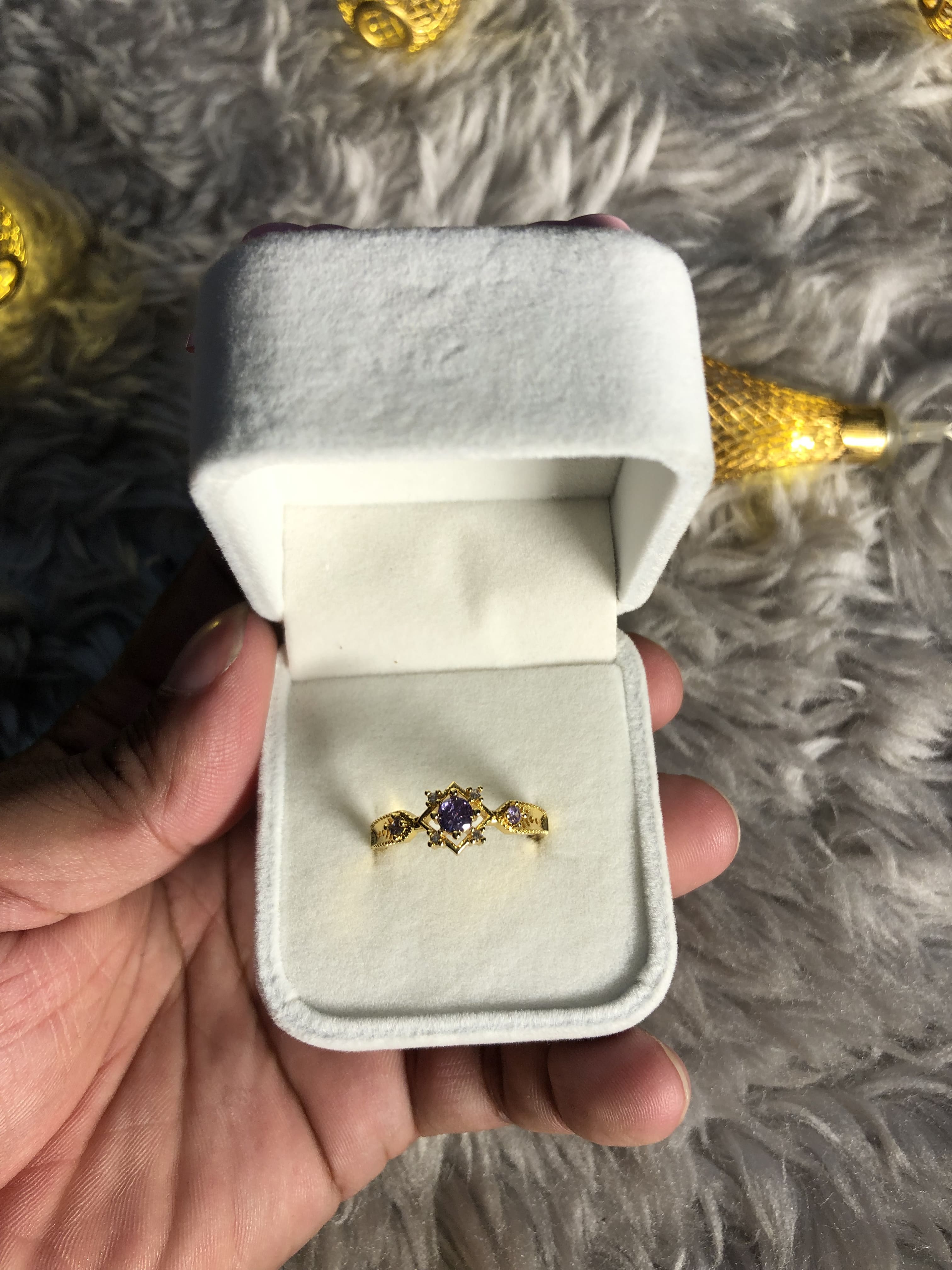 French Style Vintage White Olive Green Zircon Ring